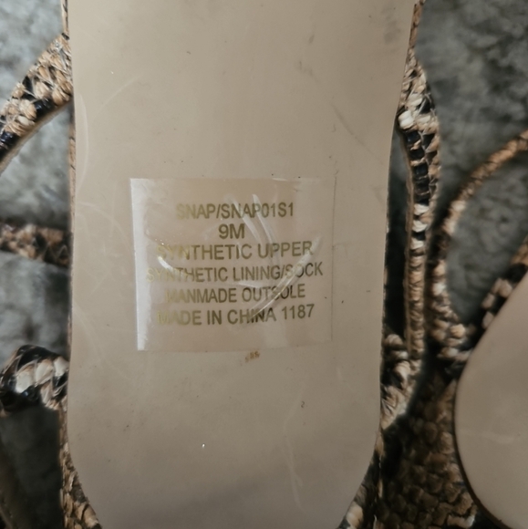 Steve Madden Womens Snakeskin Print Faux Snap Strappy Heel 9 - Picture 10 of 11